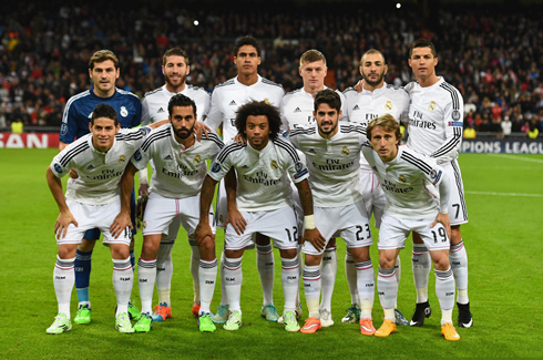 Real Madrid line-up vs Liverpool at the Bernabéu, in a Champions League game in 2014-15