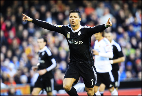Cristiano Ronaldo in a Real Madrid black jersey 2015