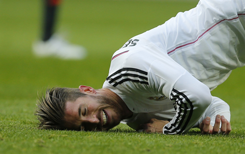 Sergio Ramos hitting the ground with his face