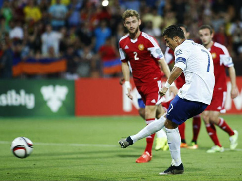 Cristiano Ronaldo penalty kick goal in Armenia 2-3 Portugal