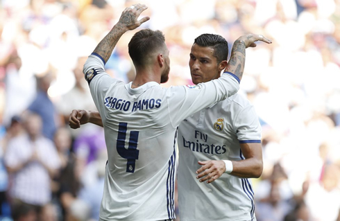 Sergio Ramos hugging Ronaldo in Madrid