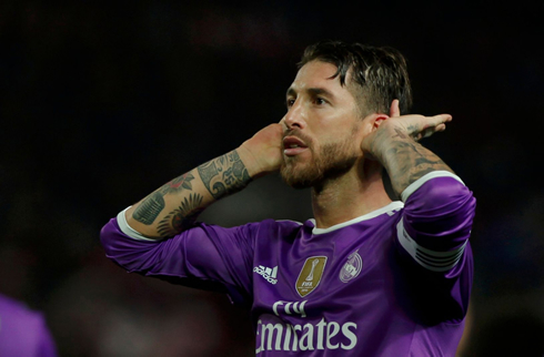 Sergio Ramos not hearing the fans insults