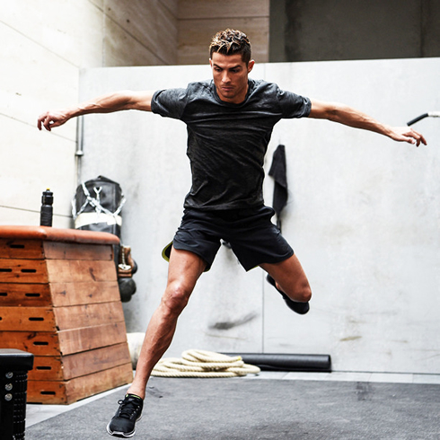 Cristiano Ronaldo training at home