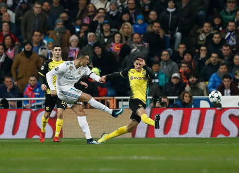Cristiano Ronaldo goal in Real Madrid 3-2 win over Borussia Dortmund in 2017