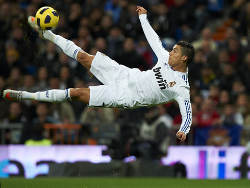 Ronaldo Kick on Cristiano Ronaldo 408 Half Bicycle Kick For Real Madrid Jpg