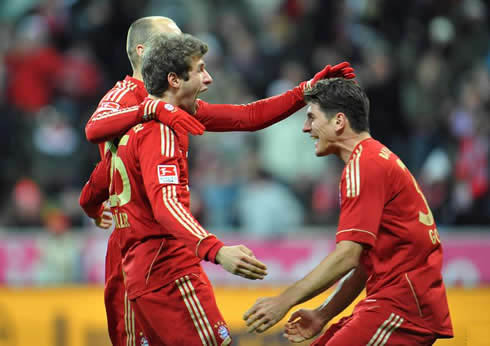 Mario Gomez, Thomas Mueller and Arjen Robben, celebrating a goal for Bayern Munchen in 2011-2012