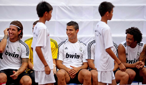 Cristiano Ronaldo with children in China