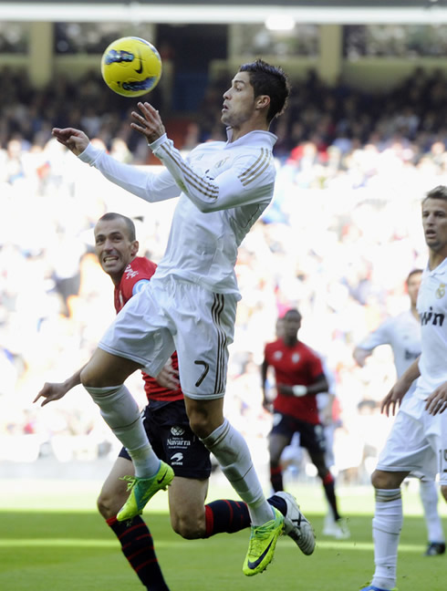 Cristiano Ronaldo receiving the ball on his chest