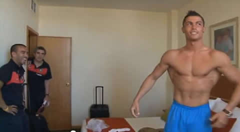 Cristiano Ronaldo body building, showing his muscles