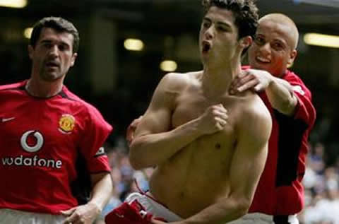Cristiano Ronaldo goal celebration, with a skinny body in Manchester United, fo the FA Cup in 2003