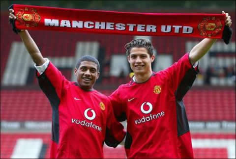 Cristiano Ronaldo presentation at Manchester United, with Kleberson and having a skinny body in 2003