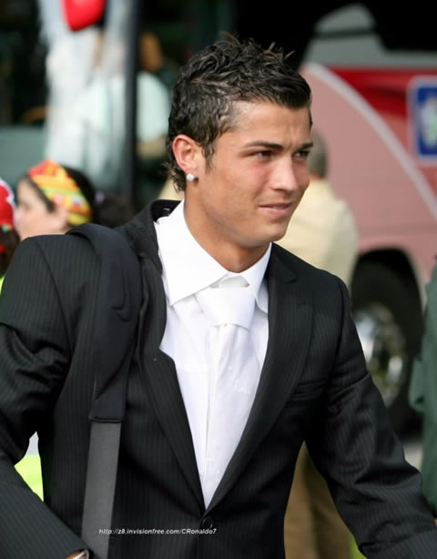 Cristiano Ronaldo fashion in a suit