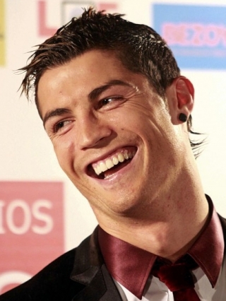 Cristiano Ronaldo neat hairstyle 