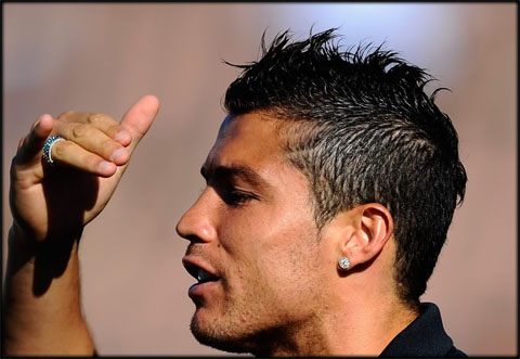 Cristiano Ronaldo new haircut and hairstyle in 2011-2012
