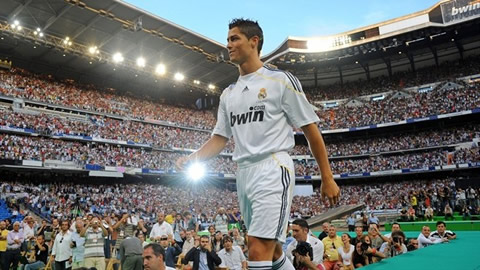 Cristiano Ronaldo arrival and presentation in Real Madrid