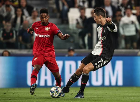 Cristiano Ronaldo scores in 3-0 against Bayer Leverkusen