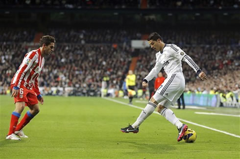 Cristiano Ronaldo failed attempt to do a backheel trick in Real Madrid vs Atletico Madrid, in La Liga 2012-2013