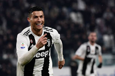 Cristiano Ronaldo scores in Juventus 3-3 Parma for the Serie A