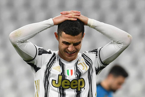 Cristiano Ronaldo disappointed with himself after missing a chance to score