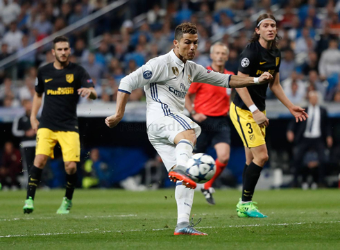 Cristiano Ronaldo strikes to score in Real Madrid 3-0 Atletico Madrid for the Champions League semi-finals in 2017