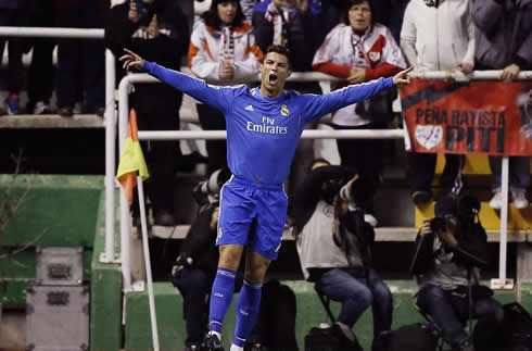 Cristiano Ronaldo turning his back to home fans and doing his cocky celebration in Rayo vs Real Madrid