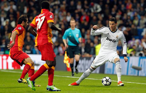 Cristiano Ronaldo dribbling and technique skills showoff in Real Madrid vs Galatasaray, against Altintop and Eboué, in 2013