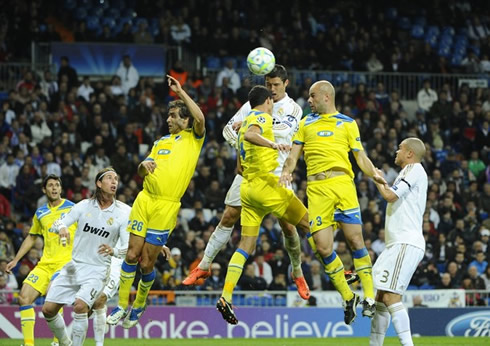 Cristiano Ronaldo raising above all the defenders in Real Madrid 5-2 APOEL