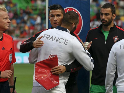 Cristiano Ronaldo hugging Benzema ahead of a Portugal vs France