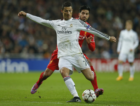 Emre Can pressing Cristiano Ronaldo in Real Madrid 1-0 Liverpool, for the UCL
