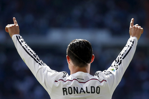 Cristiano Ronaldo haircut view from behind