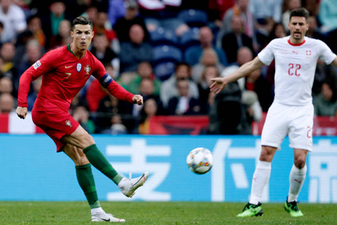 Cristiano Ronaldo no-look pass in Portugal vs Switzerland in 2019