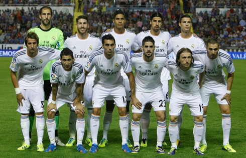 Real Madrid line-up against Levante, in La Liga 2013-14