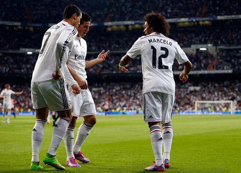 Cristiano Ronaldo dancing the Ras Tas Tas song, with James Rodríguez and Marcelo