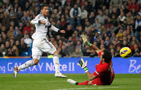 Cristiano Ronaldo beating Bravo, in Real Madrid's 4-3 victory over Real Sociedad, in the Spanish League 2012-2013