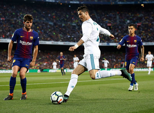 Cristiano Ronaldo using his left foot to cross the ball into the box