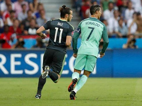 Cristiano Ronaldo vs Gareth Bale, in Portugal 2-0 Wales for the EURO 2016 semifinals