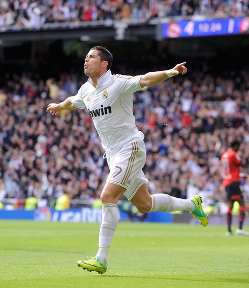 Cristiano Ronaldo running with arms open