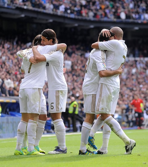 Cristiano Ronaldo hugging Khedira