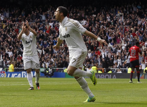 Cristiano Ronaldo runs in absolute joy at the Santiago Bernabéu