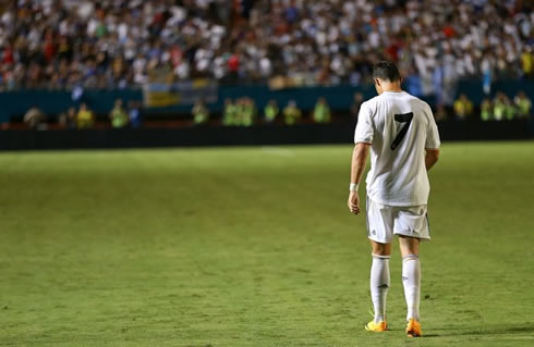 Cristiano Ronaldo walking away in Real Madrid 2013