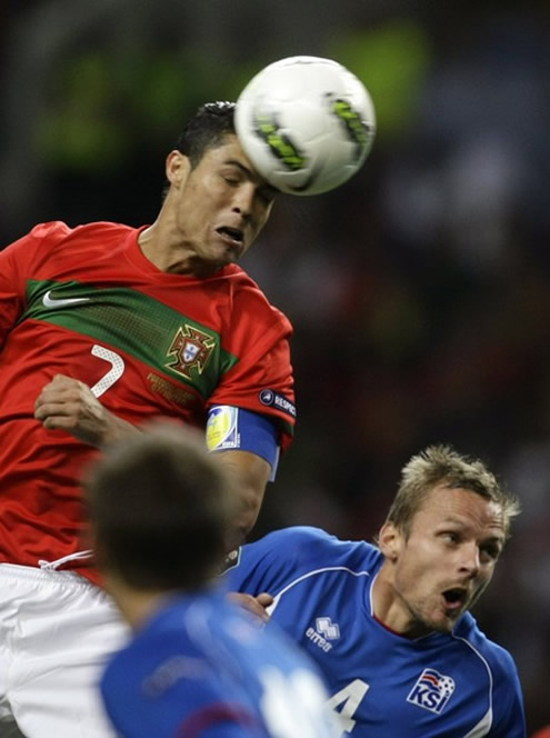 Cristiano Ronaldo elevates well in the air and heads the ball