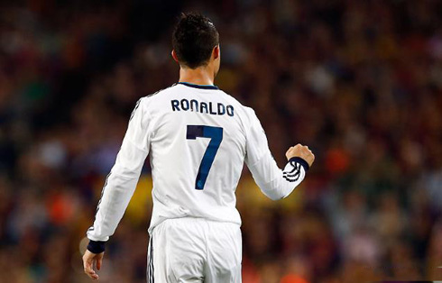 Cristiano Ronaldo celebrating with his fist in Barcelona vs Real Madrid, 2012-2013