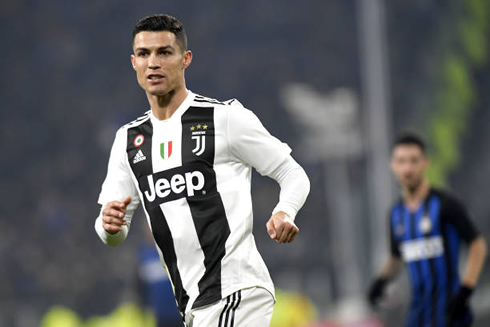 Cristiano Ronaldo in a Juventus shirt in the Derby d'Italia against Inter