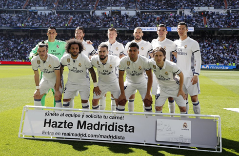 Cristiano Ronaldo in Real Madrid lineup ahead of the derby vs Atletico Madrid in 2017