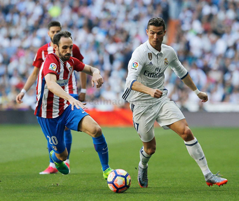 Cristiano Ronaldo vs Juanfran in Real Madrid 1-1 Atletico for La Liga 2017