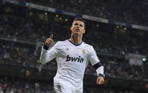 Cristiano Ronaldo raising his finger and running around the Santiago Bernabéu after scoring the 2-1 for Real Madrid against Malaga, in 2013