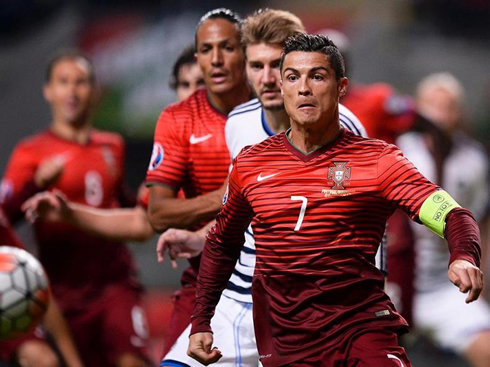 Cristiano Ronaldo on the front line for a cross, in Portugal vs Denmark for the EURO 2016 qualifiers