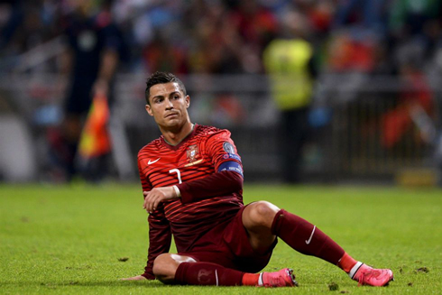 Cristiano Ronaldo not looking very friendly after going down on the pitch