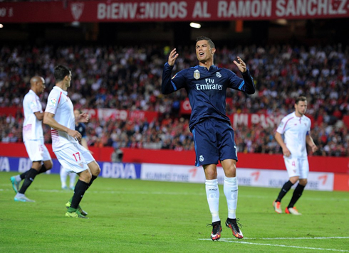 Cristiano Ronaldo wasteful in Sevilla, as Real Madrid gets defeated by 3-2
