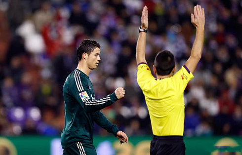 Cristiano Ronaldo victory gesture right after the referee's final whistle, in Valladolid 2-3 Real Madrid